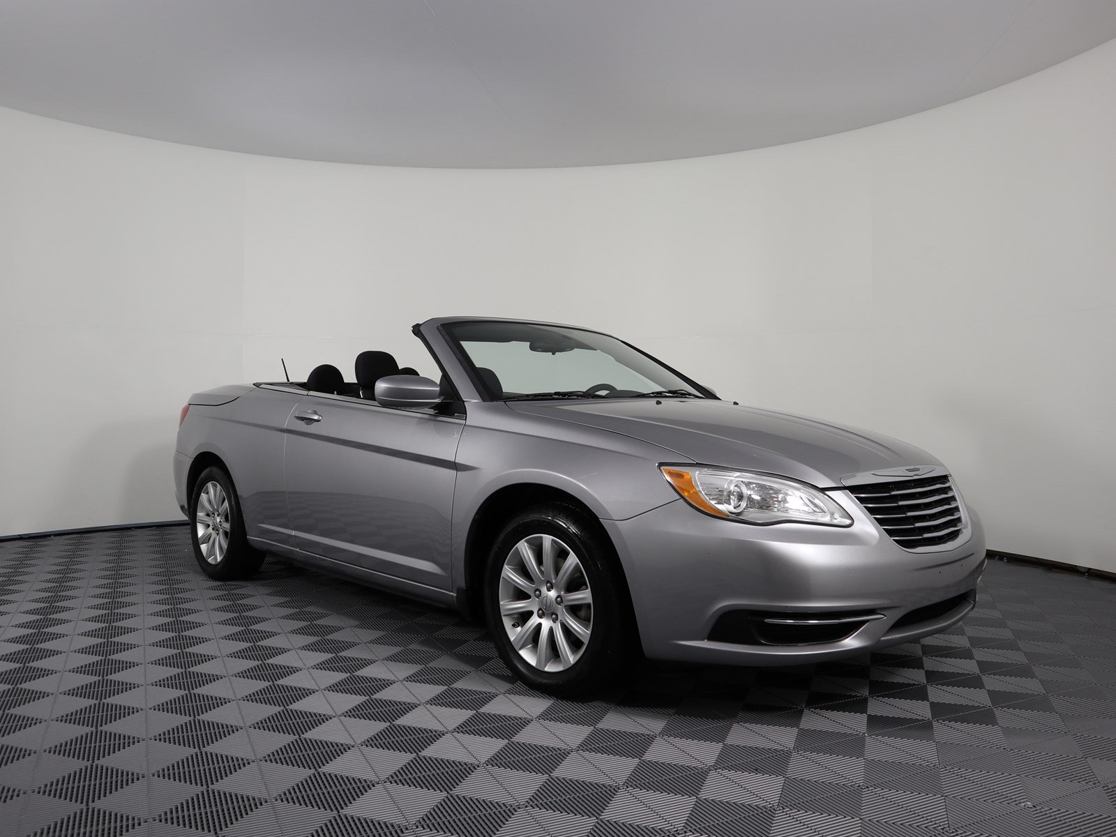 Chrysler 200 convertible