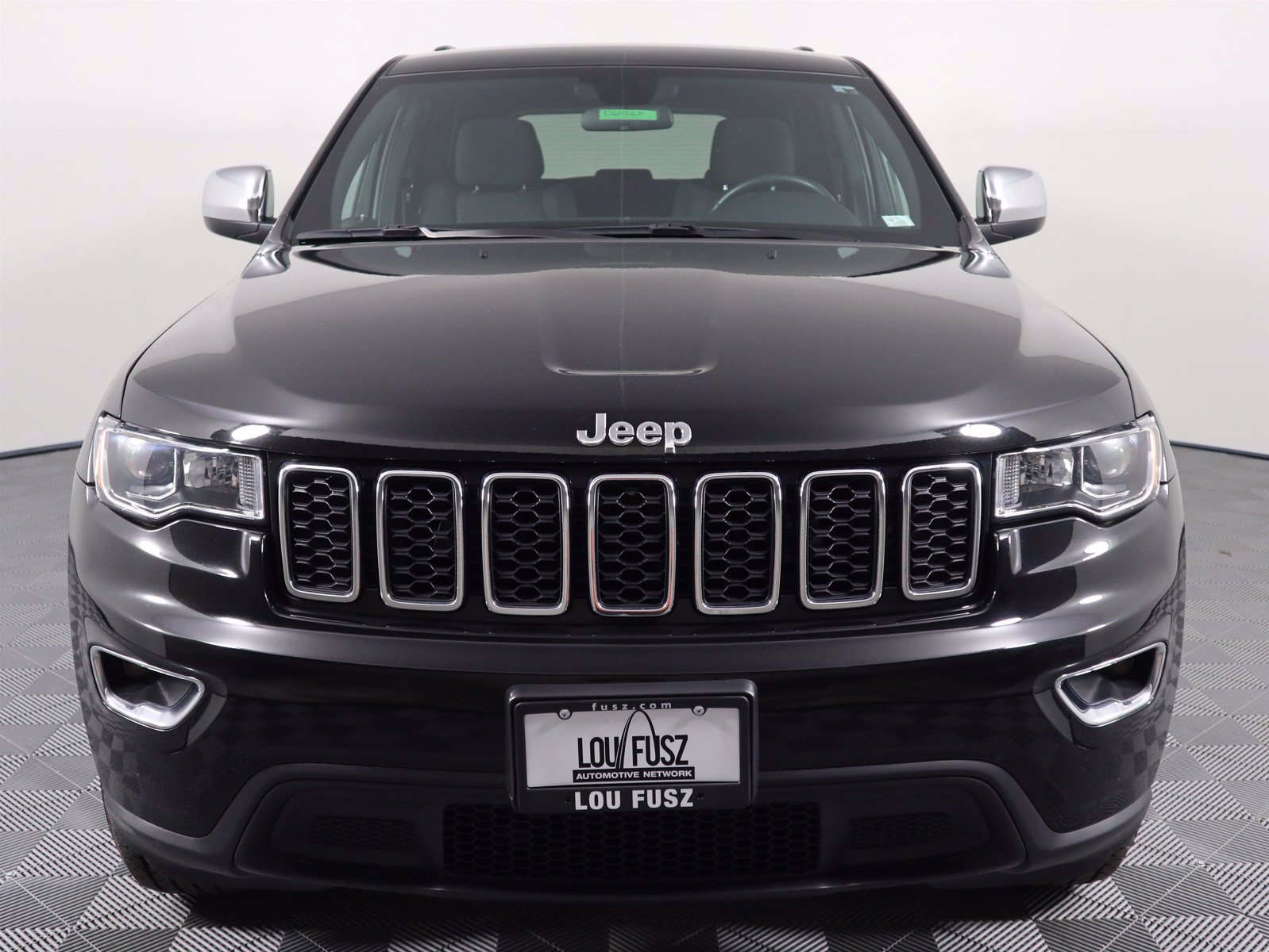 Pre-Owned 2018 Jeep Grand Cherokee Laredo 4WD Sport Utility