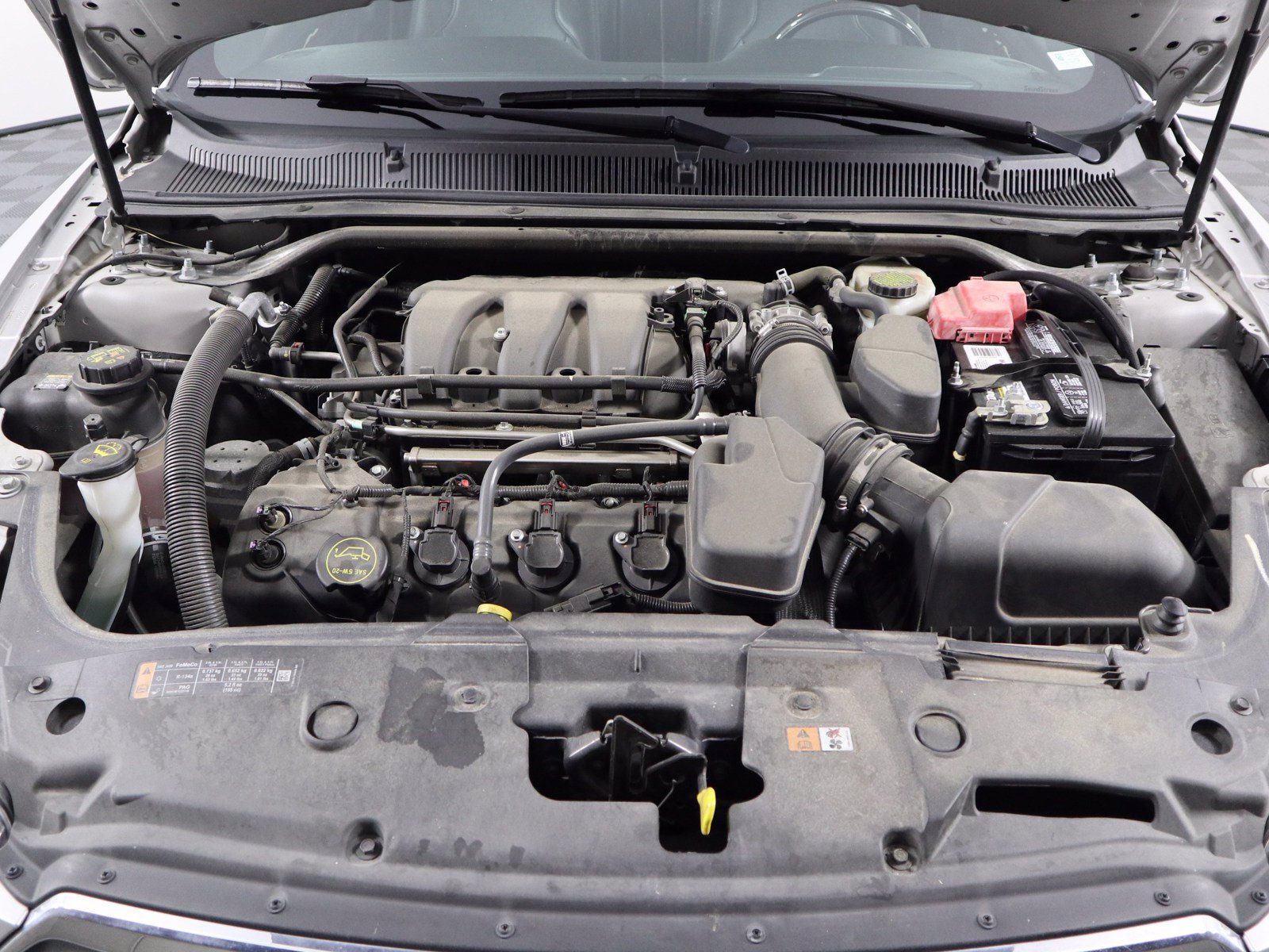 Pre-Owned 2015 Ford Taurus Limited FWD Sedan