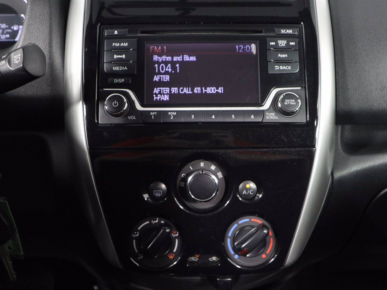PreOwned 2016 Nissan Versa Note SV FWD Hatchback