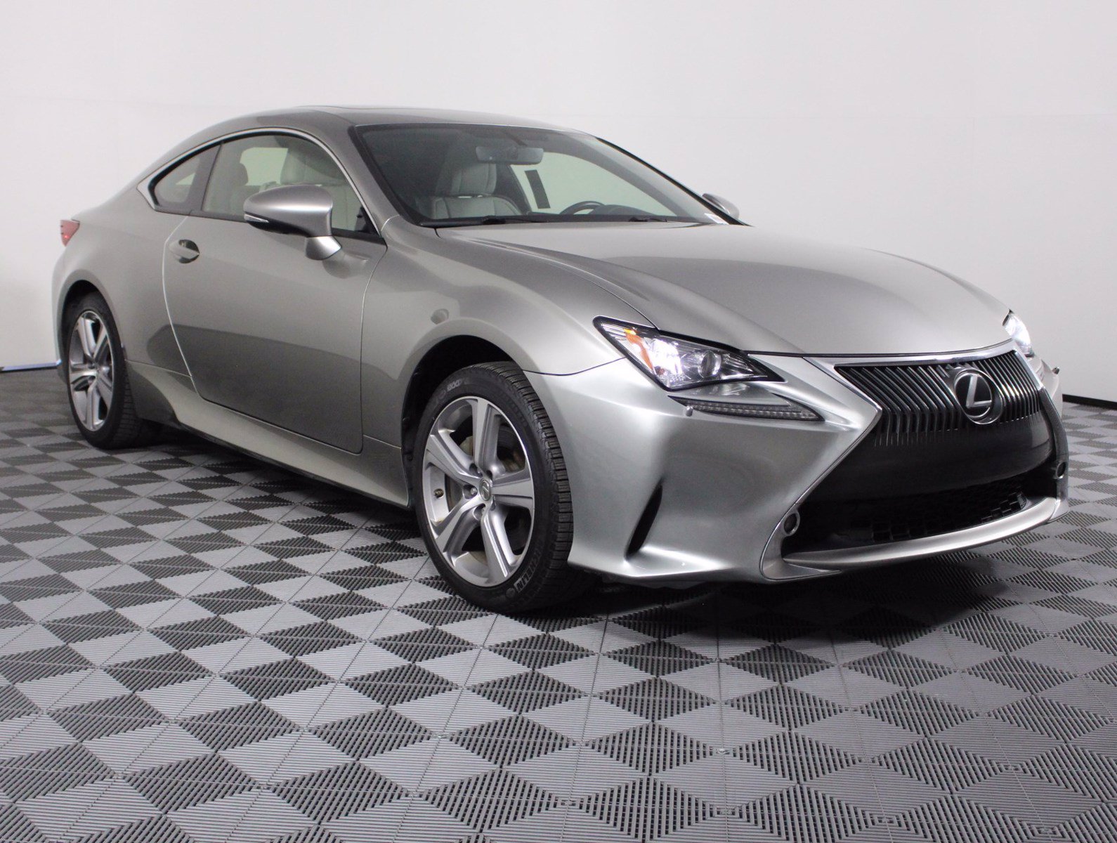 Pre-Owned 2015 Lexus RC 350 AWD Coupe